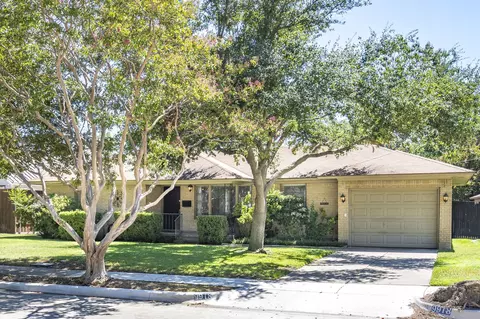 9918 Carnegie Dr, Dallas, TX 75228