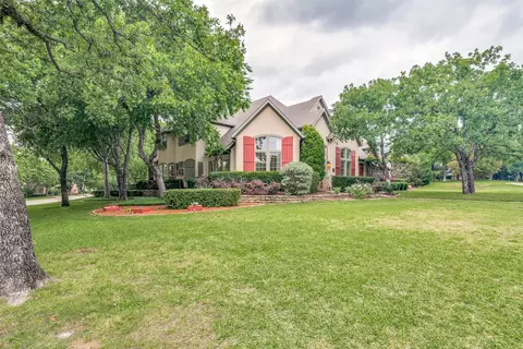 400 Marshall Rd, Southlake, TX 76092