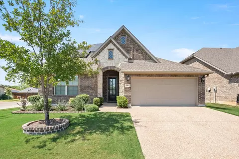 3827 Pine Valley Ln, Arlington, TX 76001