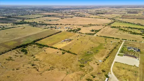 5252 Rector Rd, Denton, TX 76207 photo 9