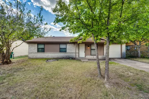 1234 Neptune Dr, Cedar Hill, TX 75104