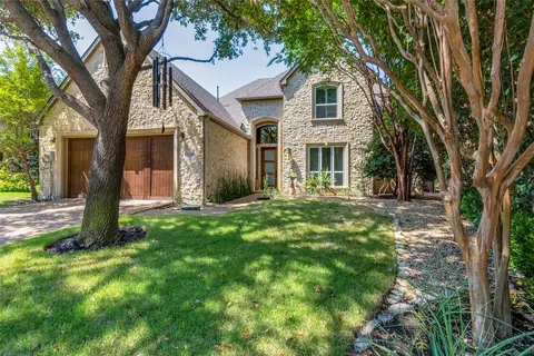 1239 Waterside Cir, Dallas, TX 75218