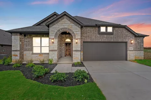 Exterior - 1908 Nightfall Dr, Venus, TX 76084 photo 4 of 7