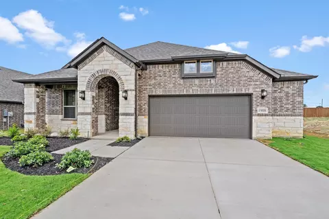 Exterior - 1908 Nightfall Dr, Venus, TX 76084 photo 3 of 7
