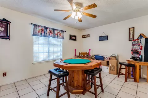 417 E White St, Pilot Point, TX 76258 photo 21