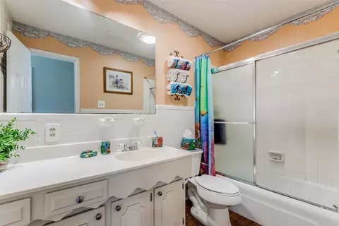 417 E White St, Pilot Point, TX 76258 photo 22