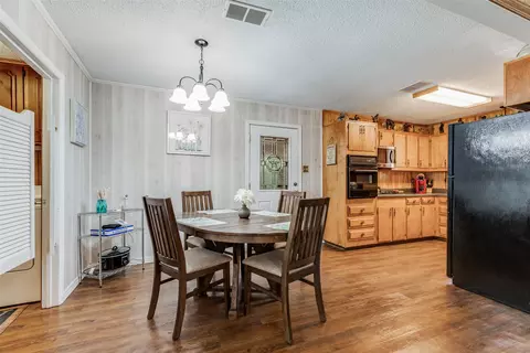 417 E White St, Pilot Point, TX 76258 photo 15