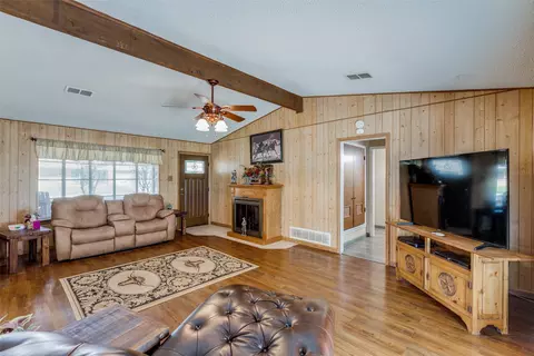 417 E White St, Pilot Point, TX 76258 photo 8