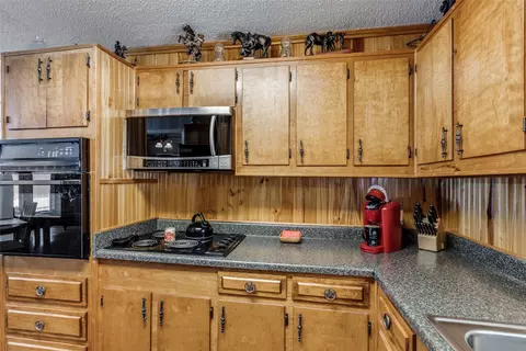 417 E White St, Pilot Point, TX 76258 photo 14