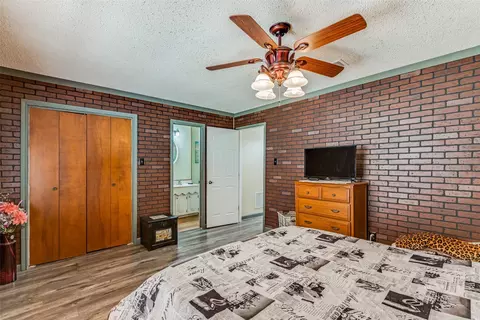 417 E White St, Pilot Point, TX 76258 photo 18