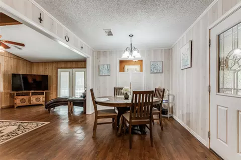 417 E White St, Pilot Point, TX 76258 photo 16