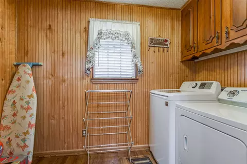 417 E White St, Pilot Point, TX 76258 photo 23