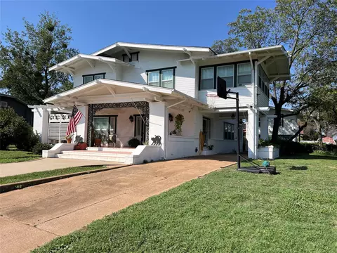 201 S Oaklawn Ave, Eastland, TX 76448