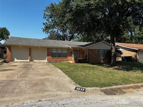 5017 Sabelle Ln, Haltom City, TX 76117