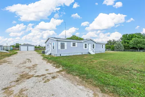 233 Private Road 4906, Haslet, TX 76052 photo 2