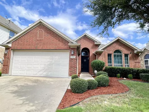 4320 Mountain Crest Dr, Fort Worth, TX 76123