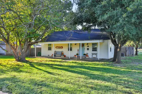 1411 Bliss St, Cisco, TX 76437