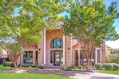 2226 Hillshire Ln, Irving, TX 75063