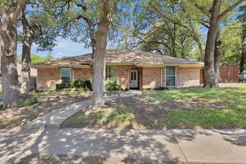 1132 Windmill Ln, Irving, TX 75061
