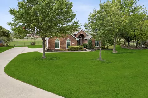 127 Wilshire Cir, Waxahachie, TX 75165