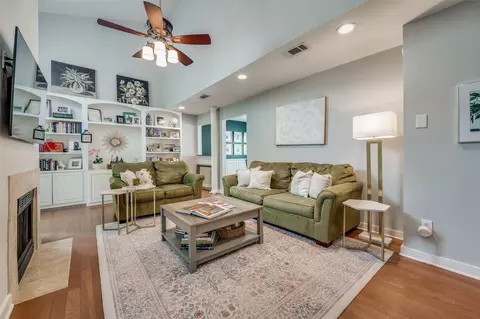 4402 Holland Ave #203, Dallas, TX 75219