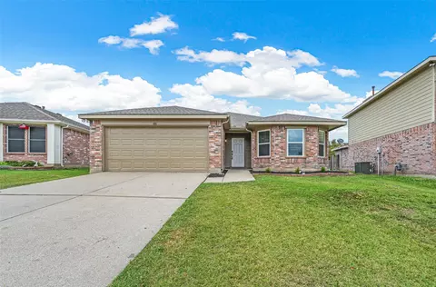 1011 Manassas Dr, Forney, TX 75126