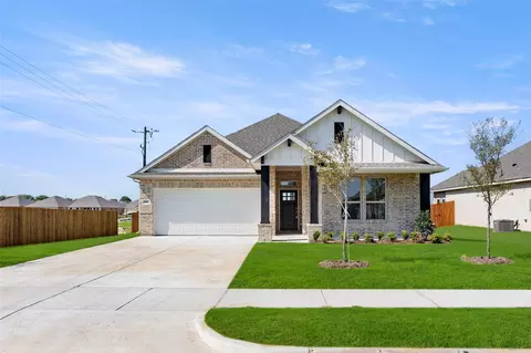 501 Lakeway Ln, Justin, TX 76247