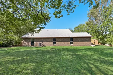 Exterior - 407 Thomas St, Terrell, TX 75160 photo 10 of 10