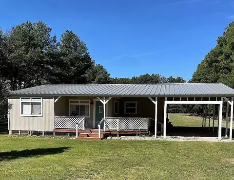 2390 Hopson Dr, Athens, TX 75752