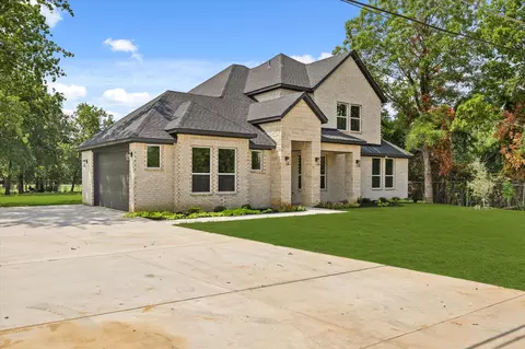 5500 J R Hawkins Rd, Kennedale, TX 76060