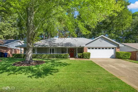 5634 N Heatherstone Dr, Shreveport, LA 71129