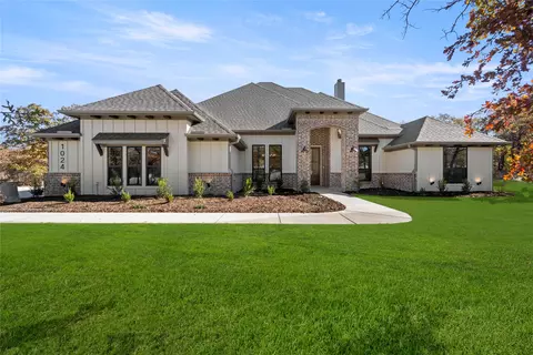 1024 Arbor Hills Ct, Poolville, TX 76487
