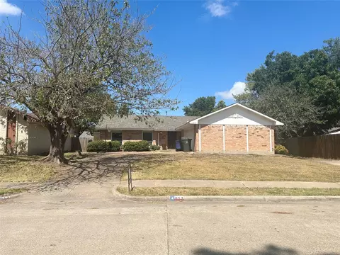 913 Spring Lake Dr, Garland, TX 75043