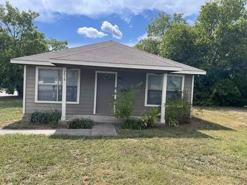 2616 Williams St, Greenville, TX 75401