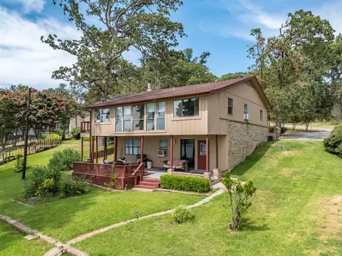 23083 Lakeside Dr, Flint, TX 75762