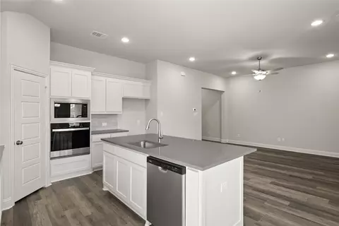 409 Elyse Rd, Keene, TX 76059 photo 22