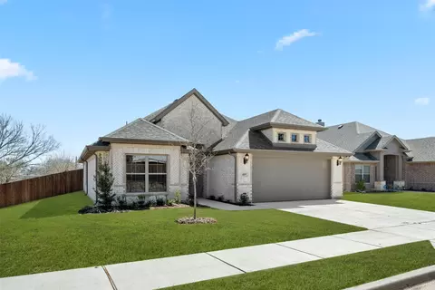 409 Elyse Rd, Keene, TX 76059 photo 3