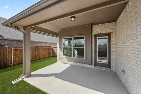 409 Elyse Rd, Keene, TX 76059 photo 10