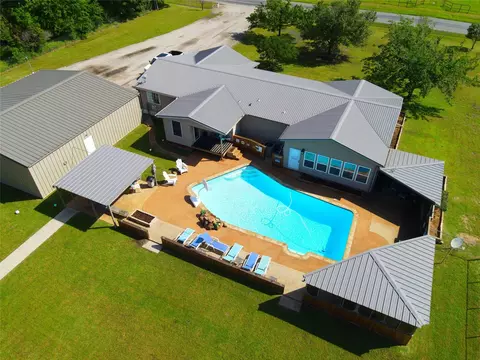 962 Poetry Rd, Royse City, TX 75189