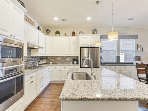 405 Forefront Ave, Celina, TX 75009 photo 10