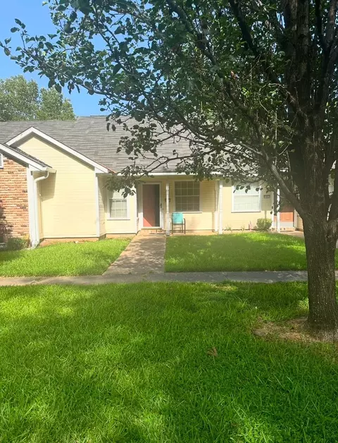 9481 Woodcrest Dr, Shreveport, LA 71118