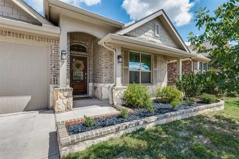7240 Navoti Trl, Fort Worth, TX 76131