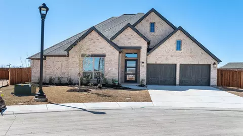 2453 Meridian Pl, Midlothian, TX 76065