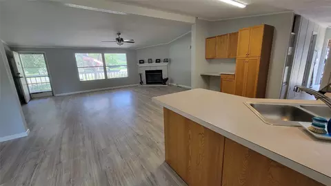1629 E Apache Trl, Granbury, TX 76048