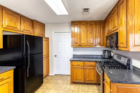 721 Arledge St, Azle, TX 76020 photo 8
