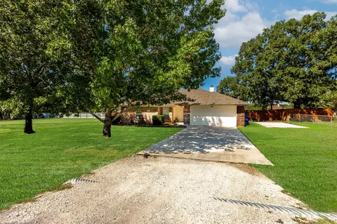 721 Arledge St, Azle, TX 76020 photo 21