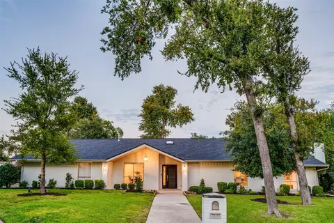 7328 Royal Cir, Dallas, TX 75230