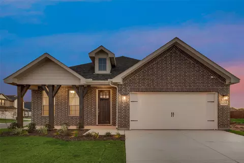 1252 Comal Ln, Springtown, TX 76082