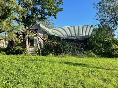 308 E Duncan Ave, Comanche, TX 76442 photo 7
