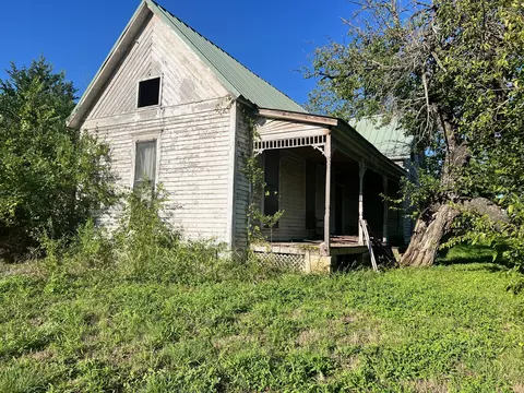 308 E Duncan Ave, Comanche, TX 76442 photo 2